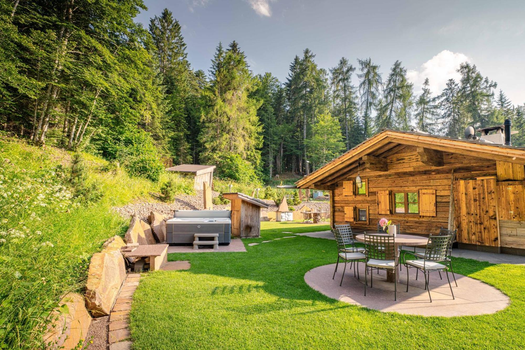 La Mendola Alm Chaletヴィラ エクステリア 写真